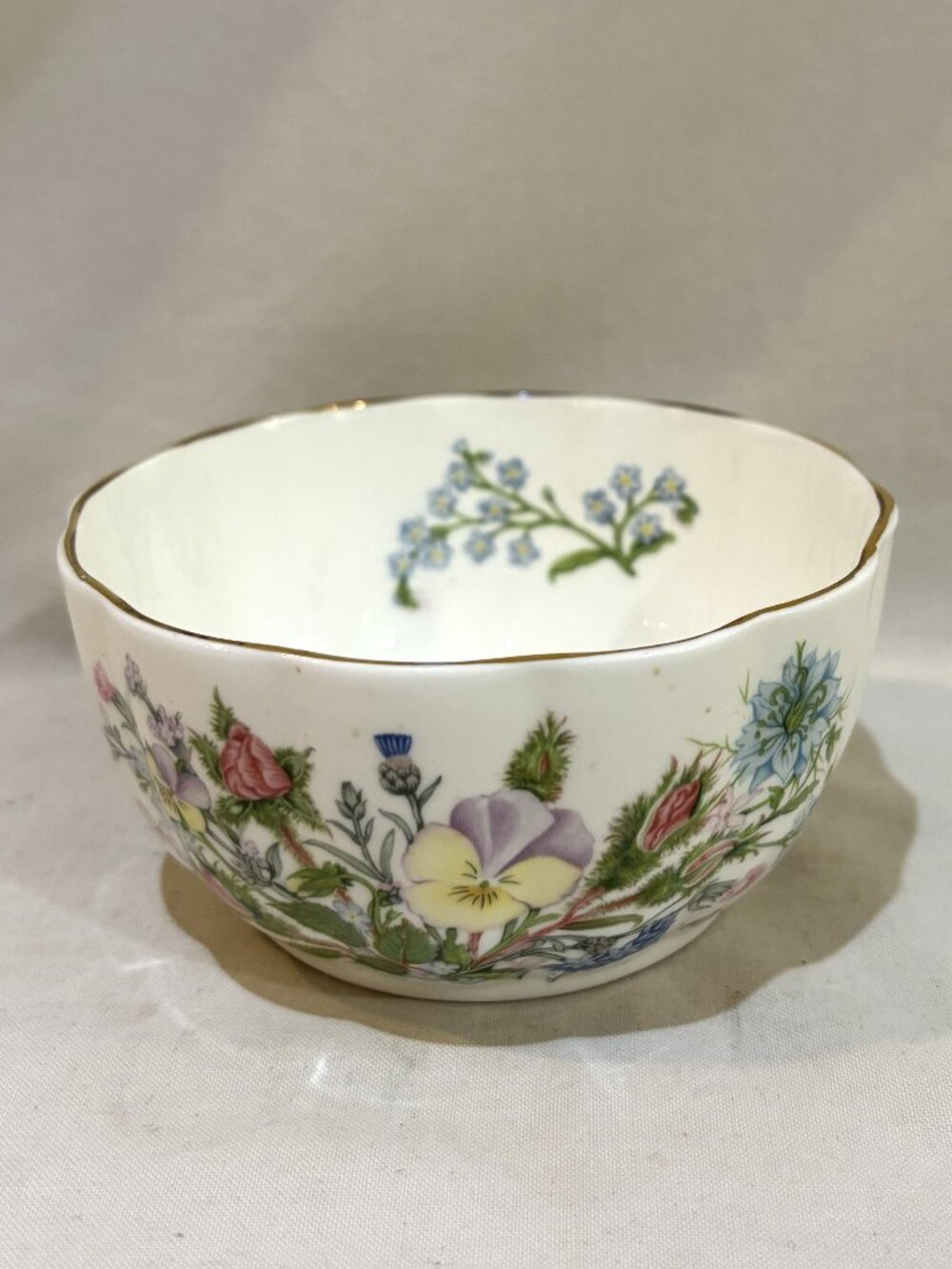 Aynsley Wild Tudor Fine English Bone China Bowl Made in England